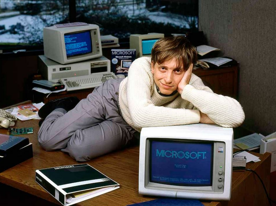 Bill Gates Desk