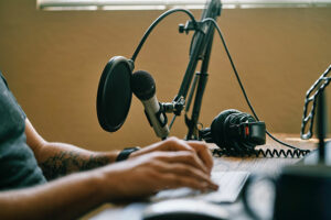How to Start a Podcast That Has Traction